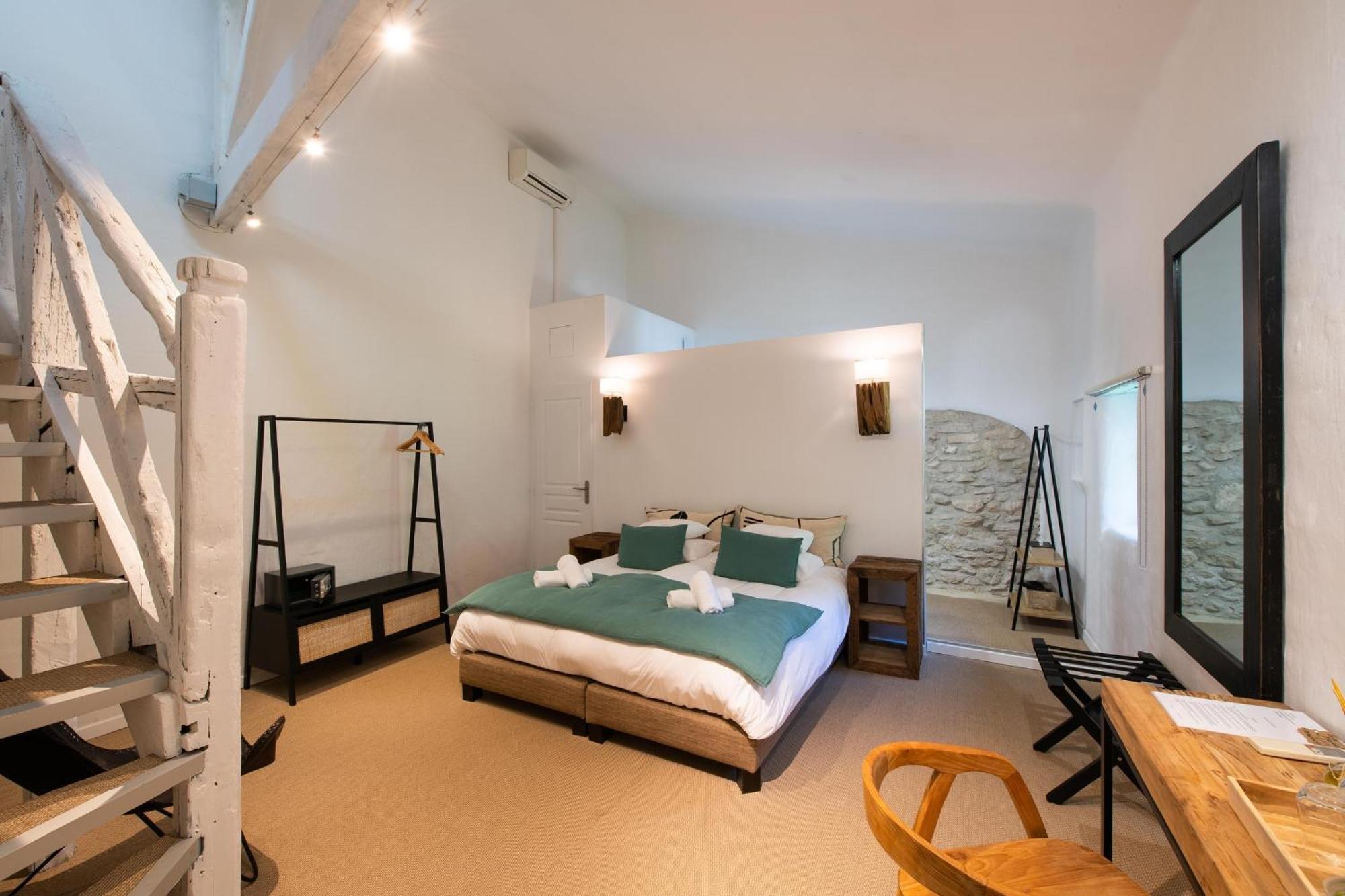 Au Ralenti Du Lierre Hotell Beaumettes Eksteriør bilde